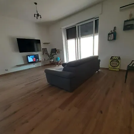 Apartman Casa Mike Taranto